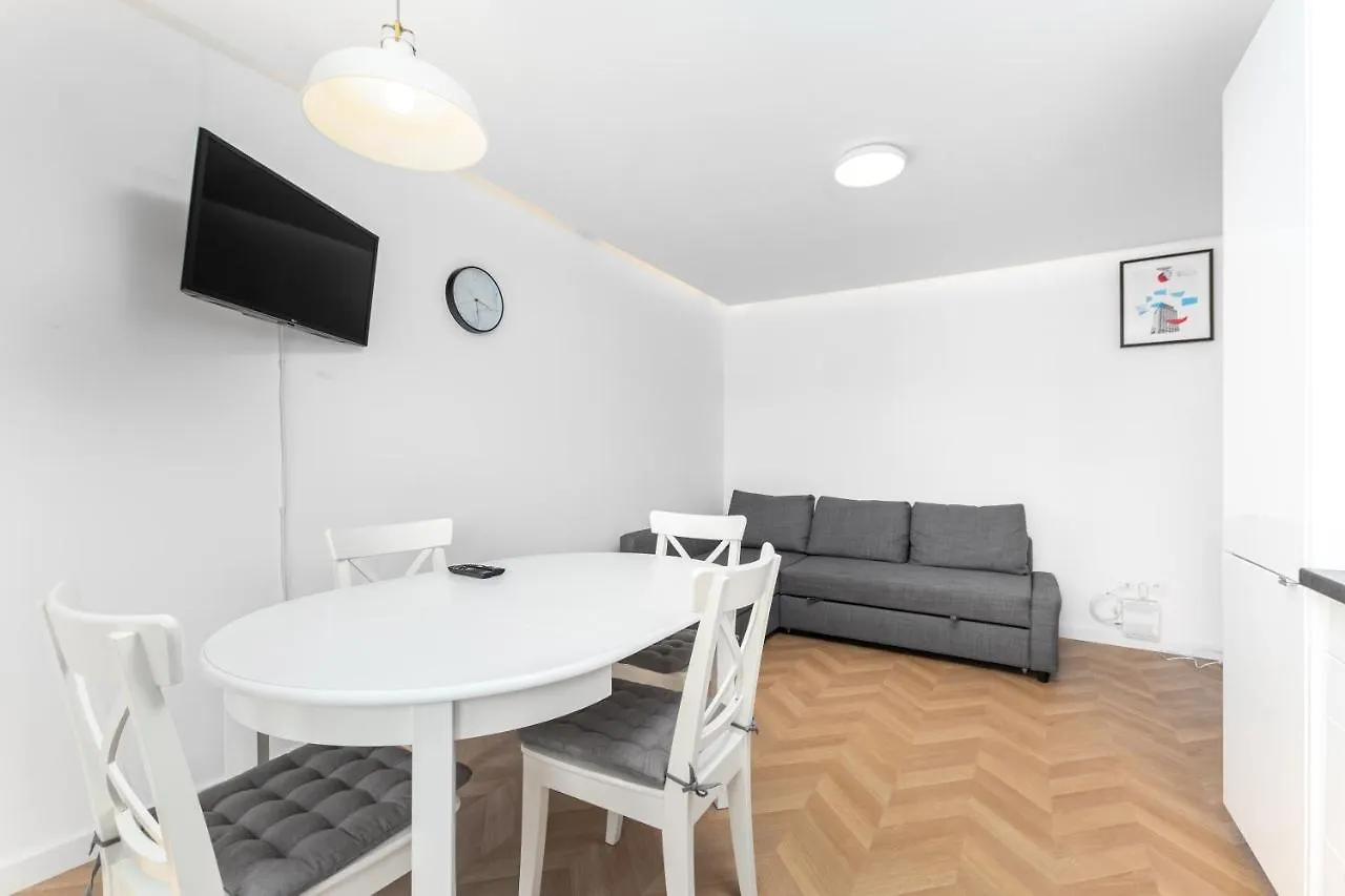 Elblaska 37 By Homeprime Warsaw Poland