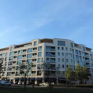  Apartament Spacious Apartment, Metro Gdansk, Zoliborz